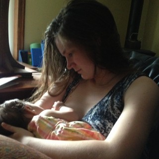 Elle-Fiona-nursing-horiz