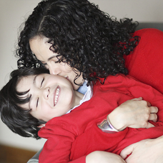 jessica-marco-kiss-square